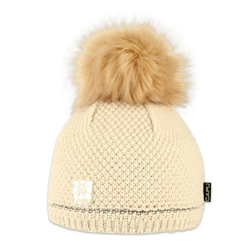 Dámská čepice s kožešinovou bambulí 