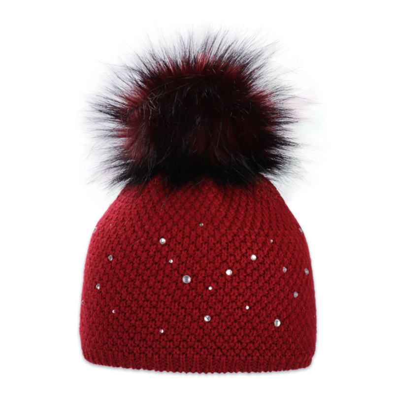 Dámská čepice s kožešinovou bambulí s kamínky