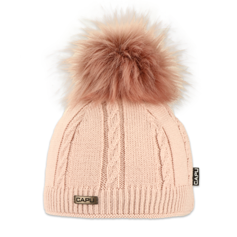 Dámská čepice s kožešinovou bambulí 