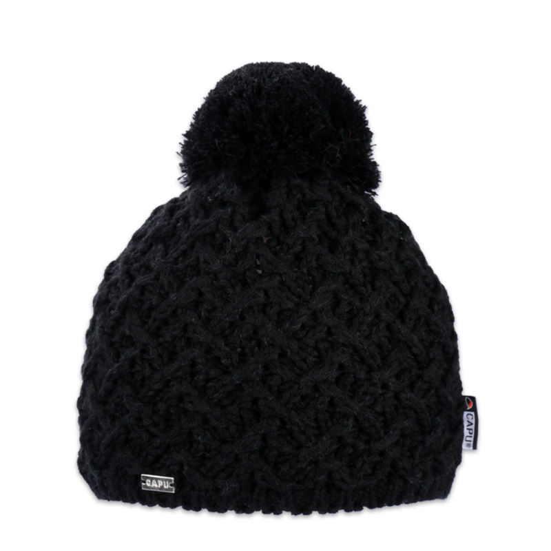 Dámská čepice s akrylovou bambulí 