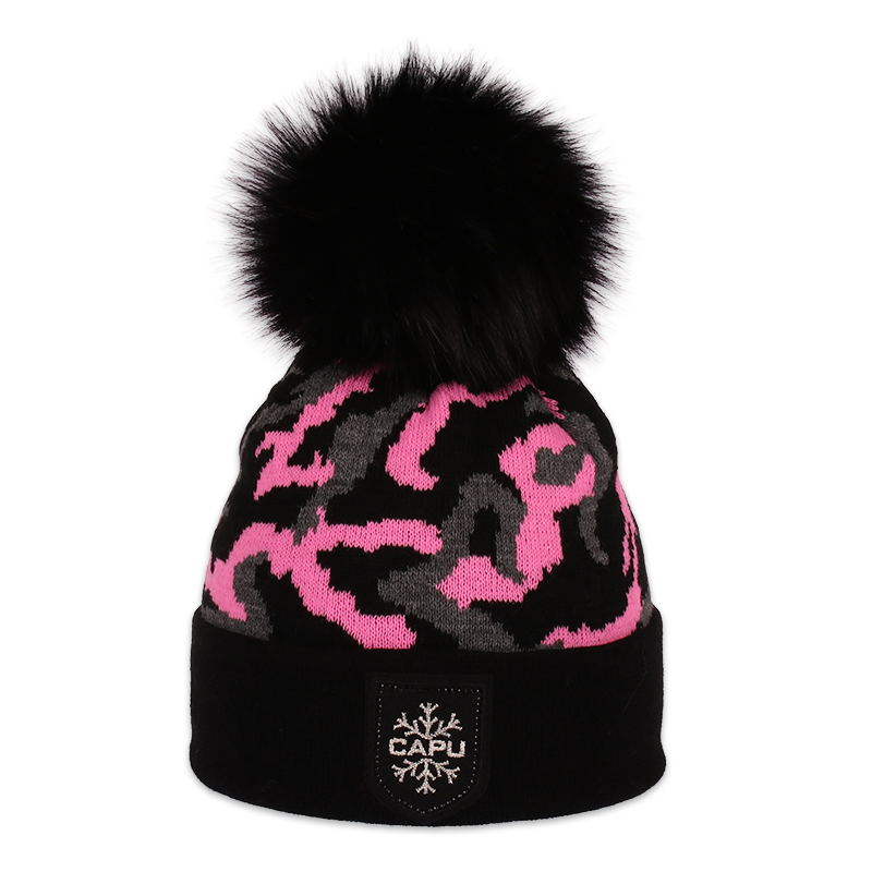 Dámská zimní čepice s kožešinovou bambulí 