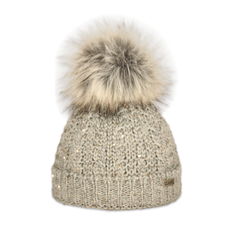 Dětská čepice s kožešinovou bambulí