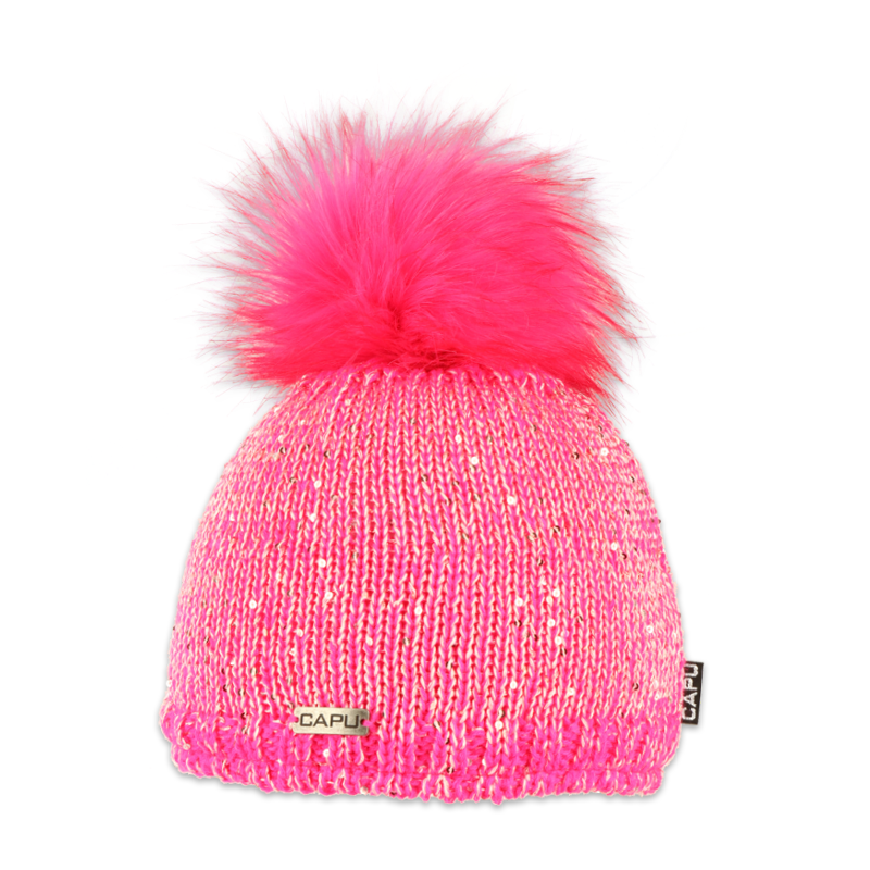 Dětská čepice s kožešinovou bambulí