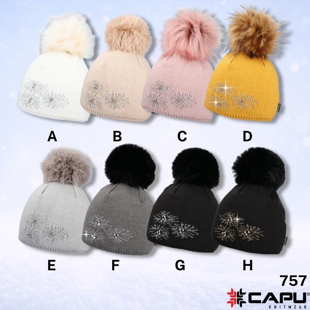 Dámská zimní pletená čepice s kožešinovou bambulí – zateplená flízem