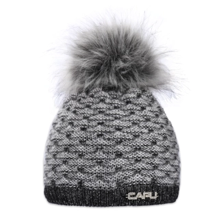 Dámská čepice s bambulí 