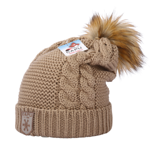 Dámská pletená zimní čepice s kožešinovou bambulí přepadlá 